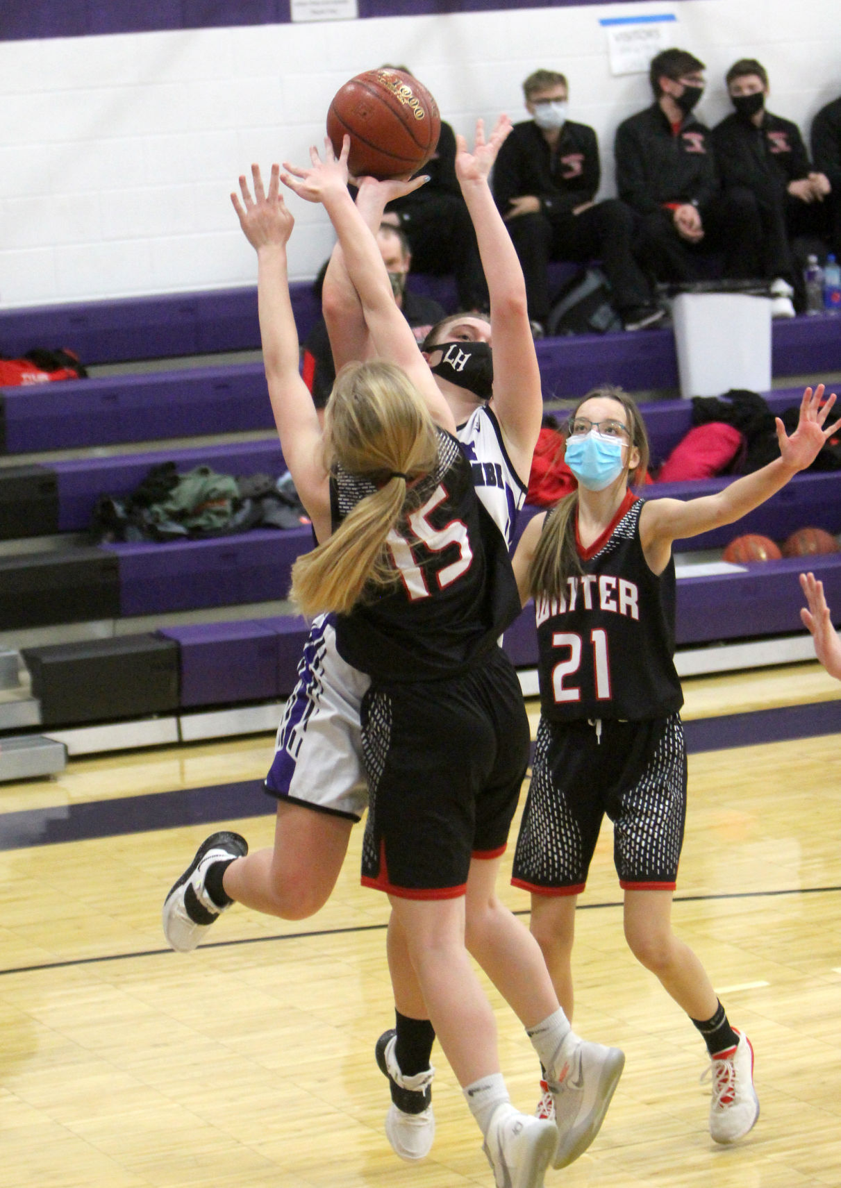 Winter at Lake Holcombe girls basketball 1-5-21